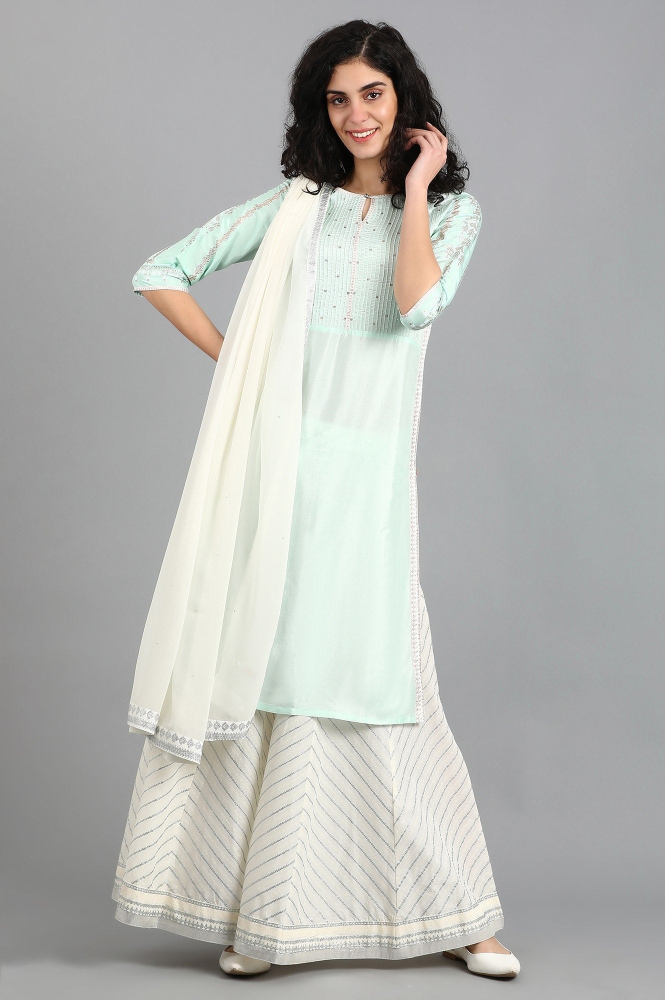 Blue Round Neck Solid kurta