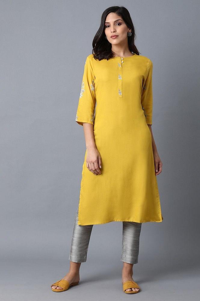 Yellow kurta With Printed Yoke