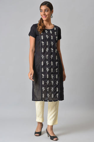 Black Embroidered Ethnic kurta