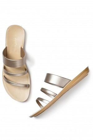 Aurelia Na Silver Almond Toe Flat