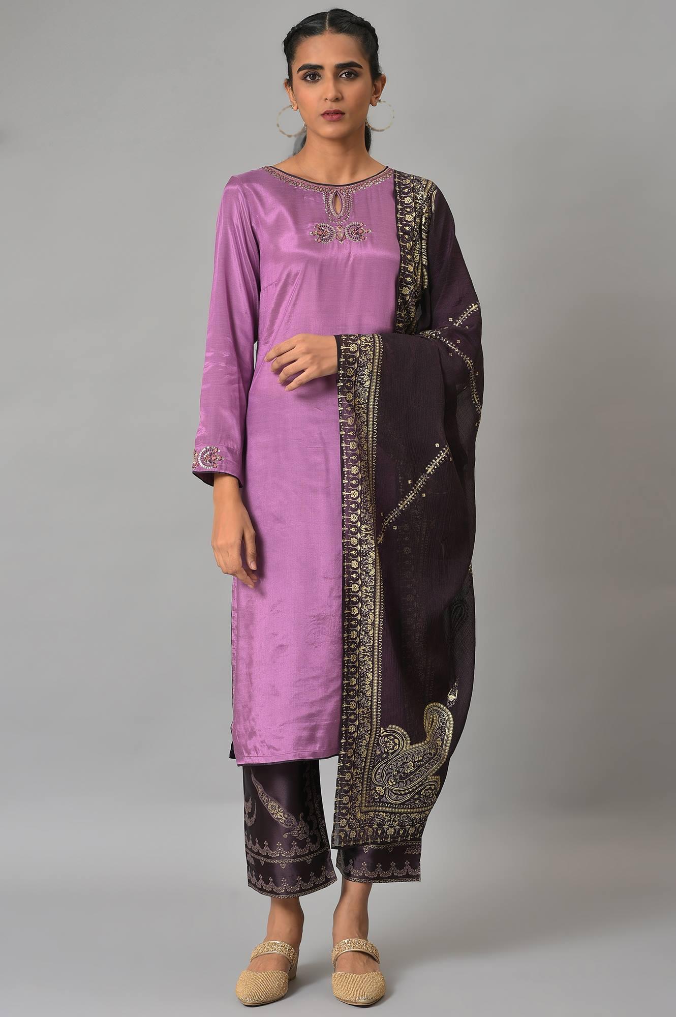 Light Purple Embroidered kurta, Pants & Chiffon Dupatta