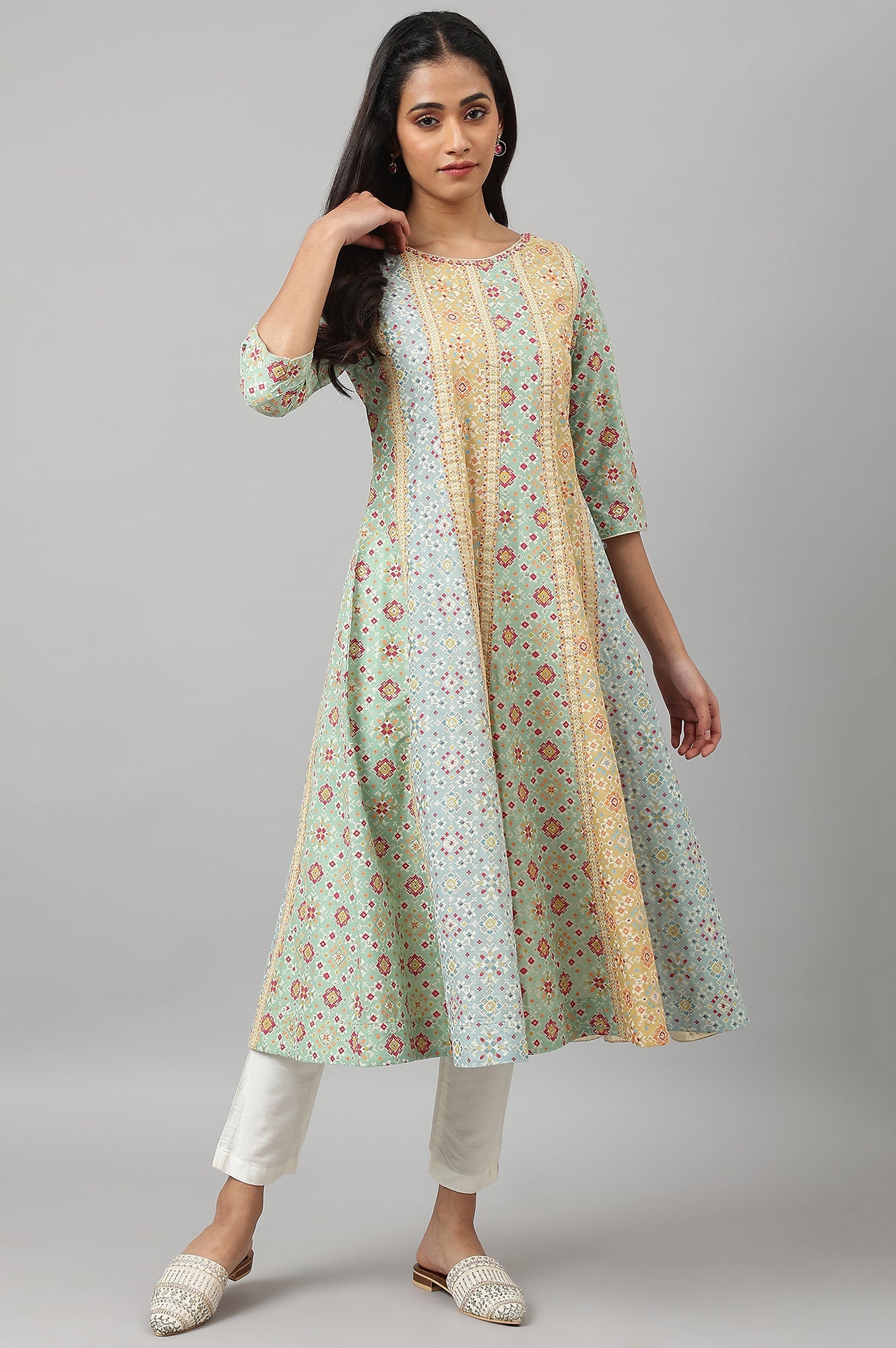 Light Green And Yellow Panelled Kurta With Bead Work