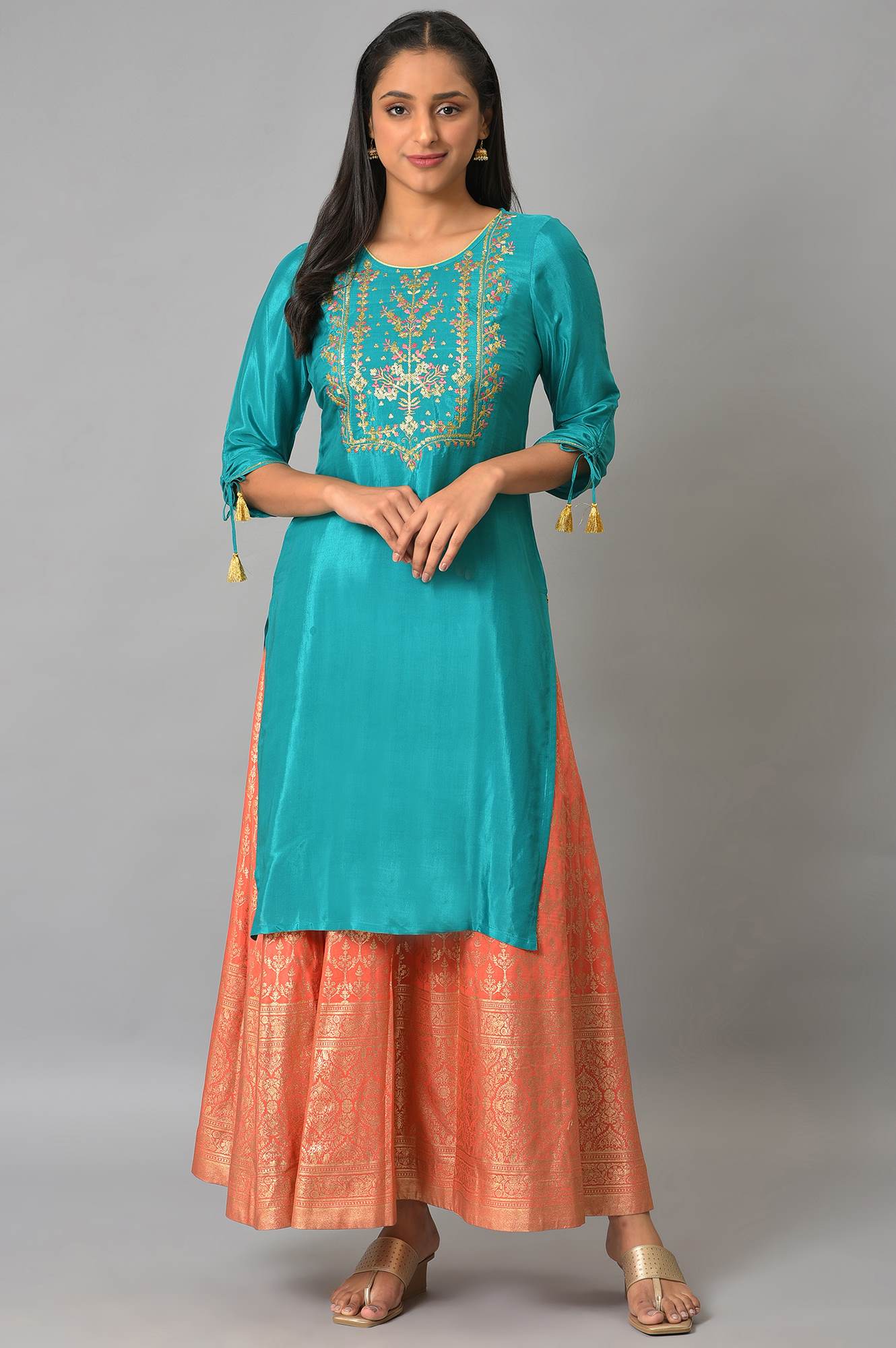 Green Embroidered Thread Work Straight Kurta