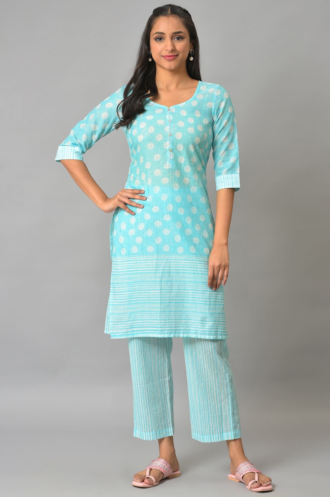 Blue Polka Dots Printed Cotton kurta With Narrow Palaza