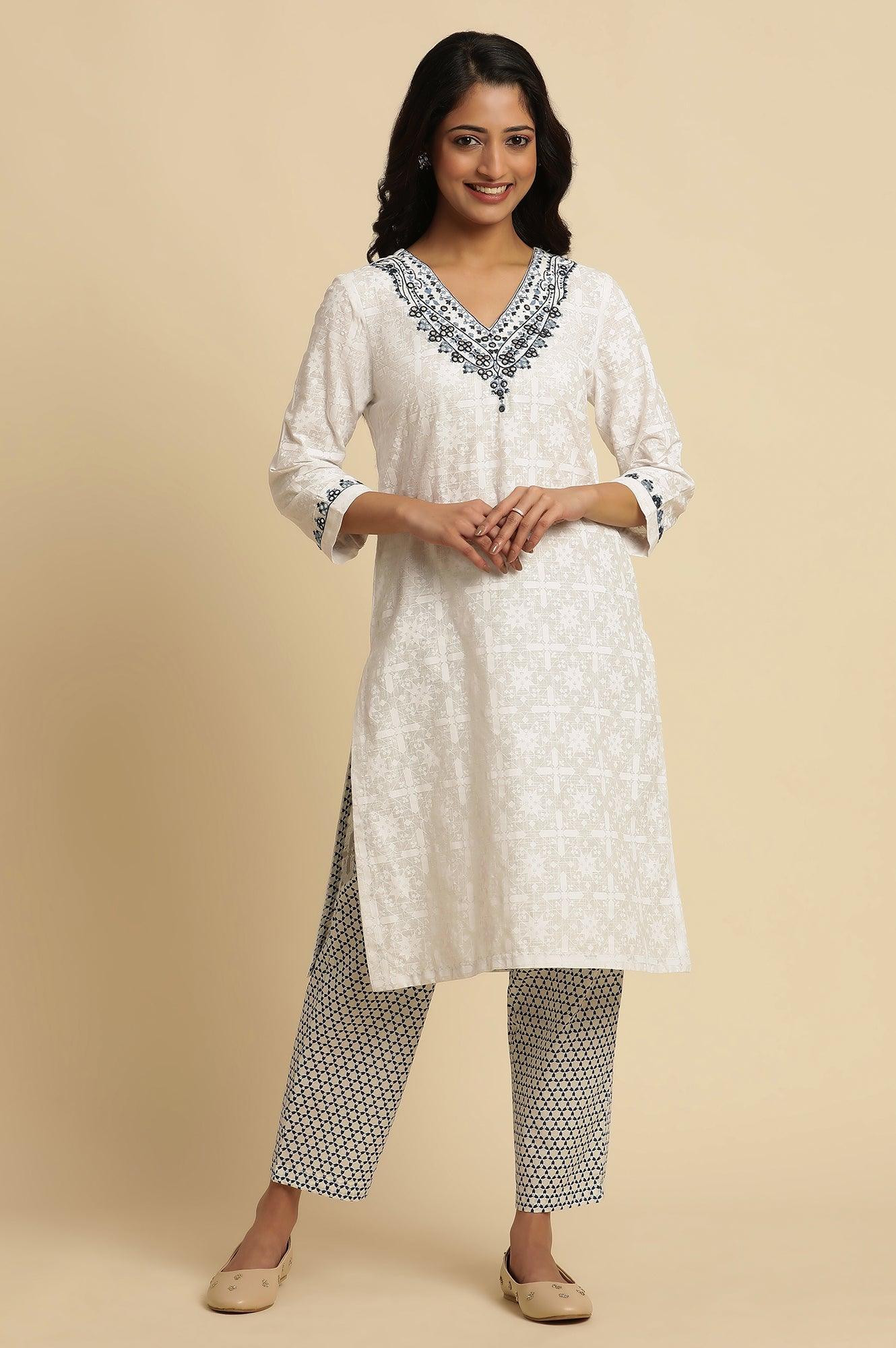 White Cotton Kurta With Embroidered Neck