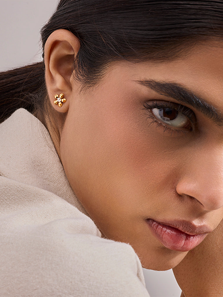 Pome Luxe Yellow Lab Diamond Flower Earrings