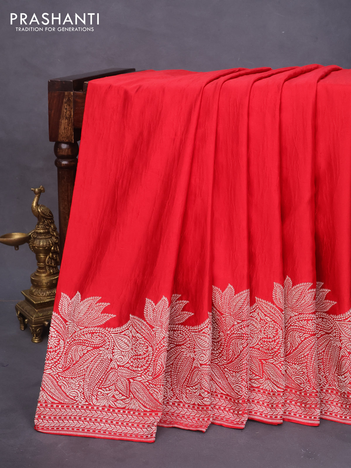 Banarasi crush crepe saree red with plain body and zari woven border