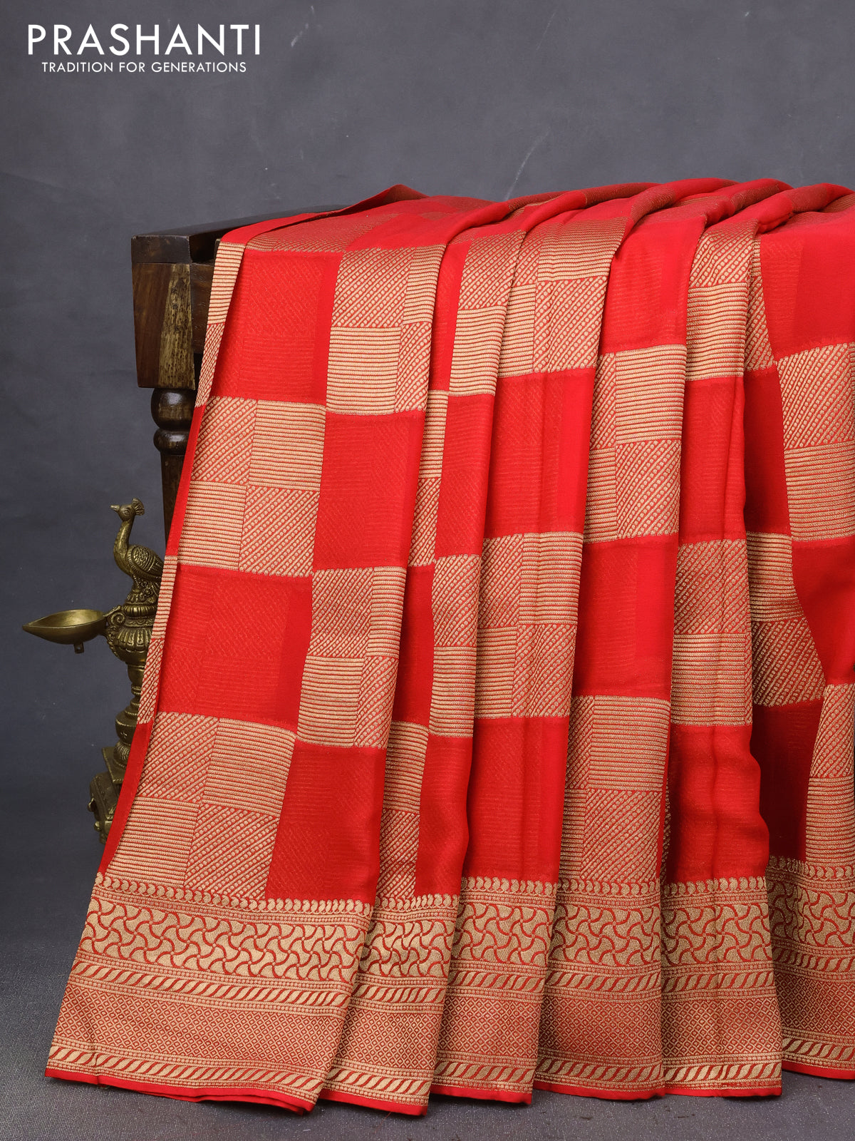 Banarasi georgette saree pink with allover geometric zari weaves and zari woven border
