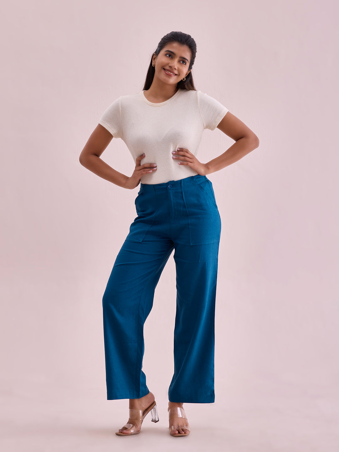 Women Solid Turquoise Blue Linen Cargo Pant