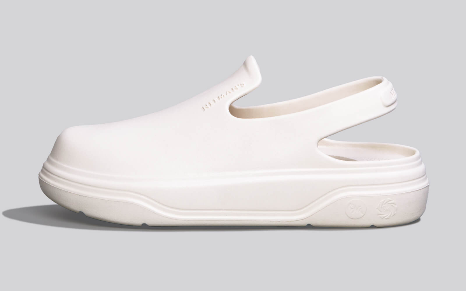 Cushers Clogs For Men : Ivory White