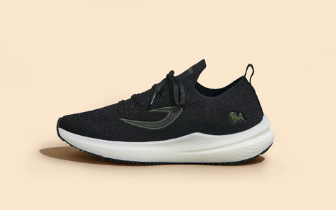 Whoosh Lite Sneakers : Black