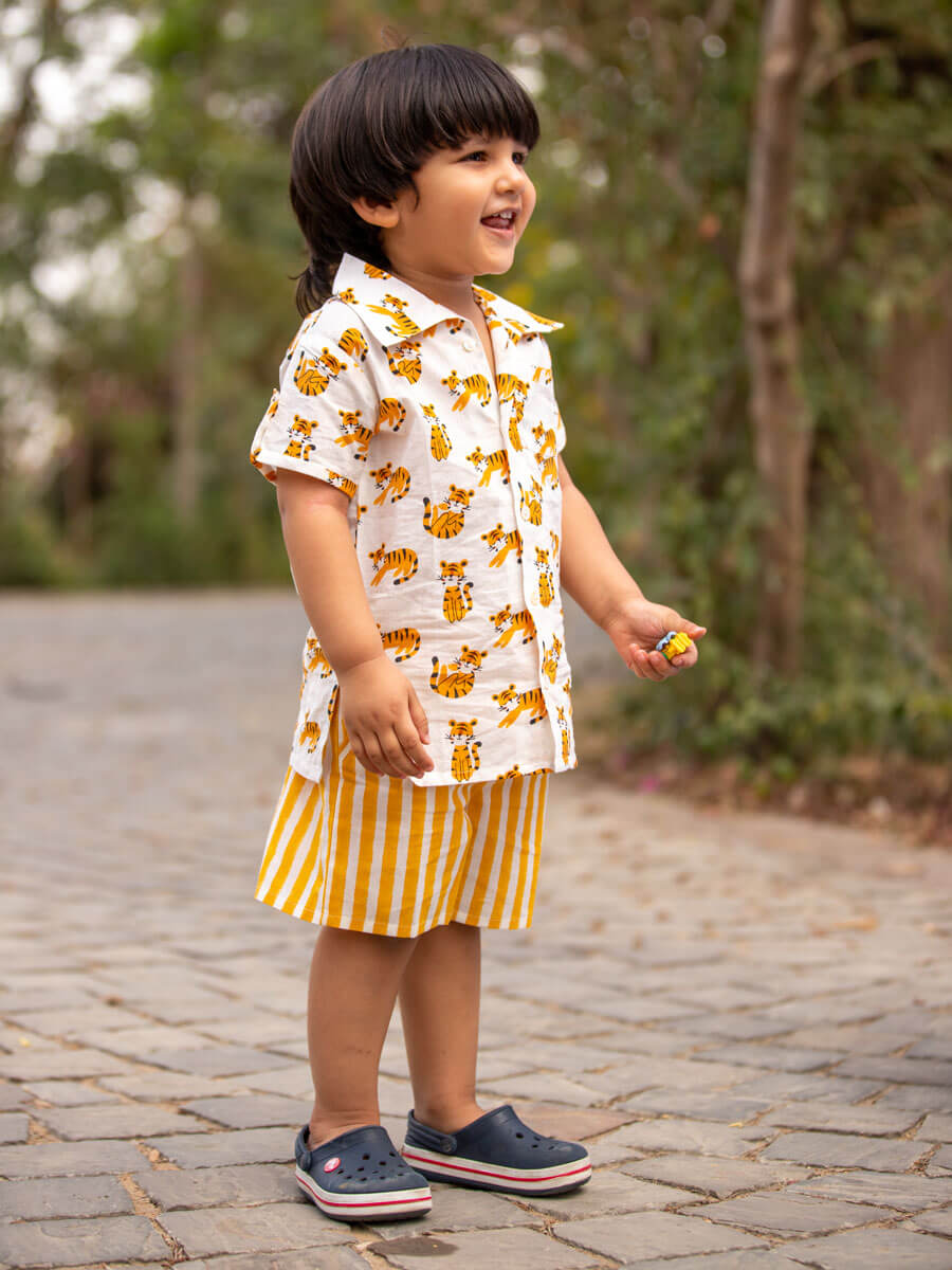 Set of 2 - Tiger Land Organic Cotton Shirt & Shorts