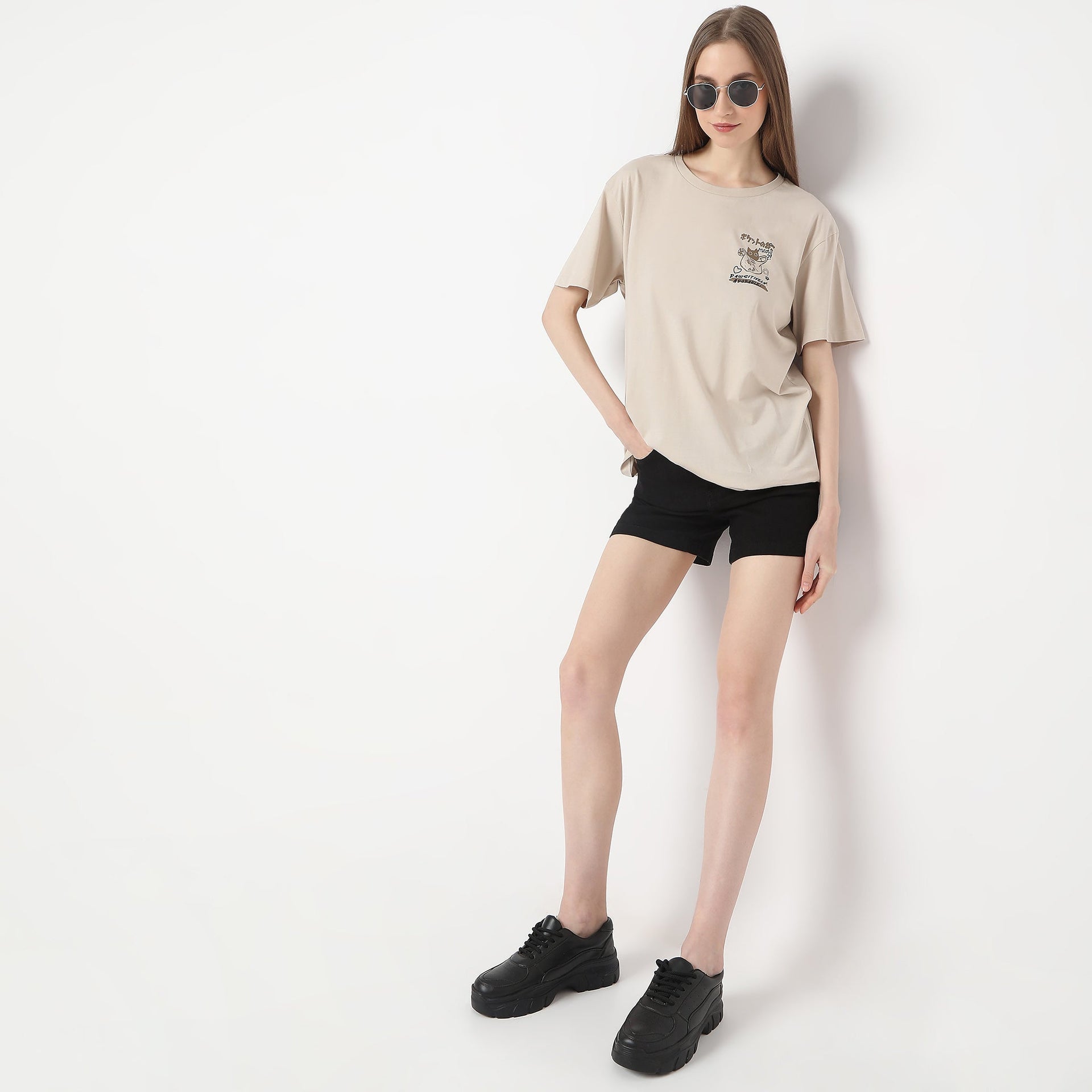 Betty Oversized Front Graphic T-Shirt