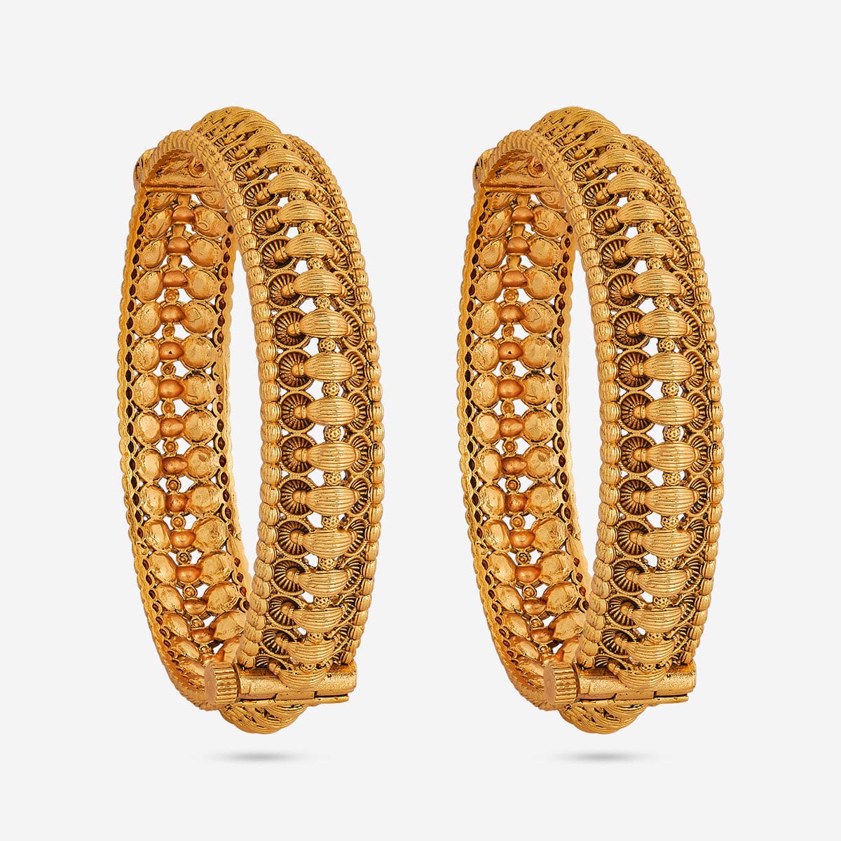 Antique Bangle 188136