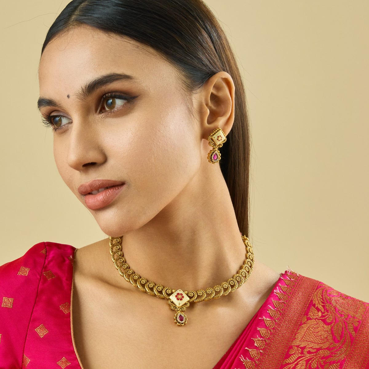 Antique Necklace 182626