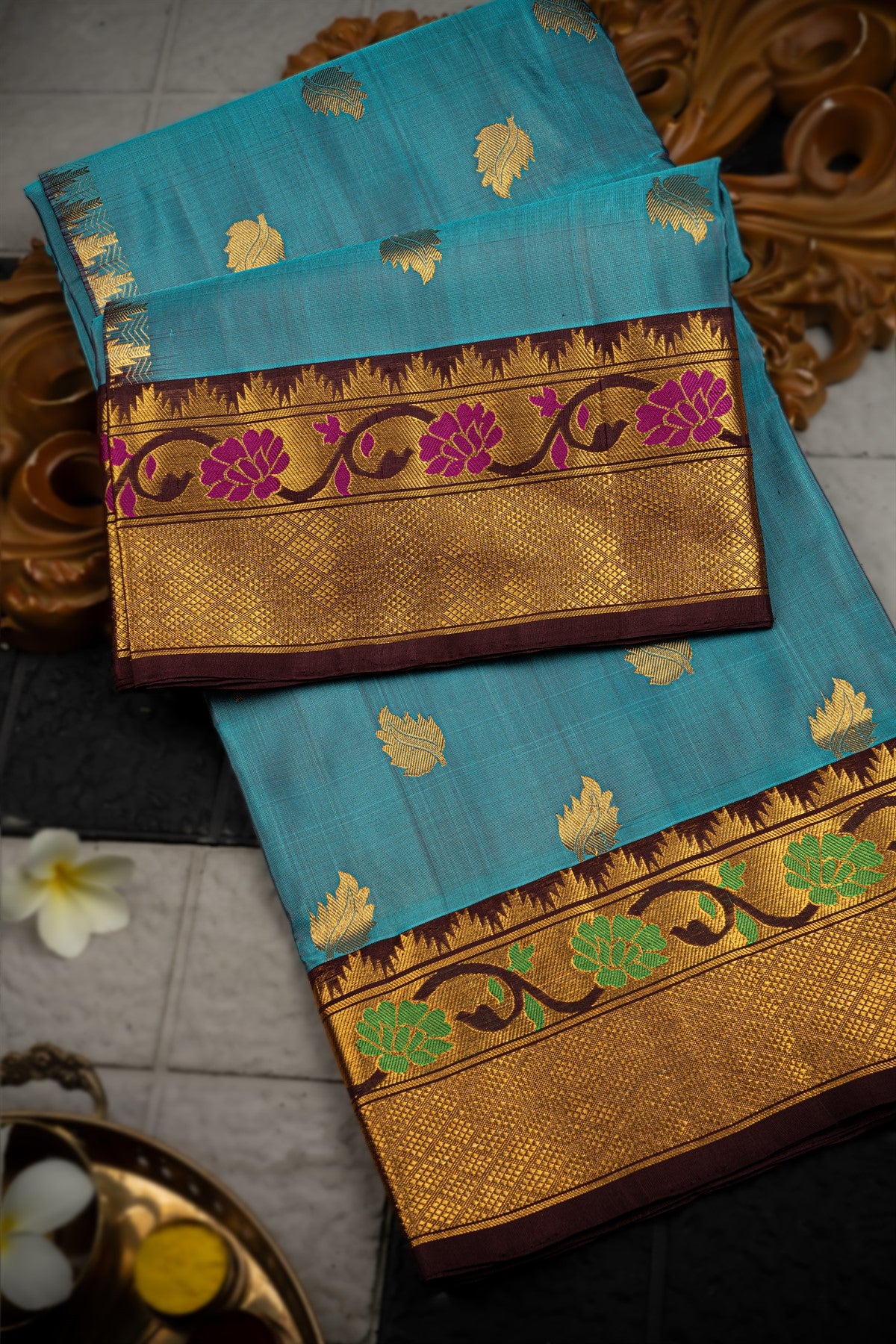 Uppada Silk Leaf Motifs Teal Saree