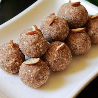 Ragi Laddu